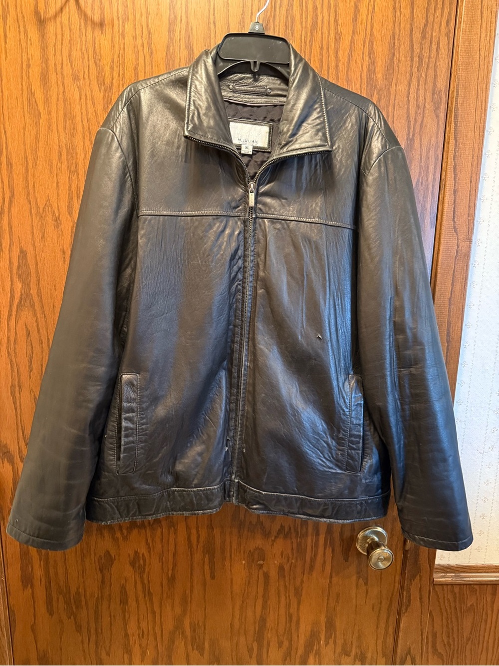 Vintage Men's Black Leather Zip-Front Jacket